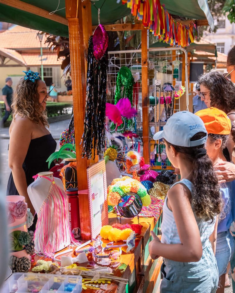 feirinha de artes no parque