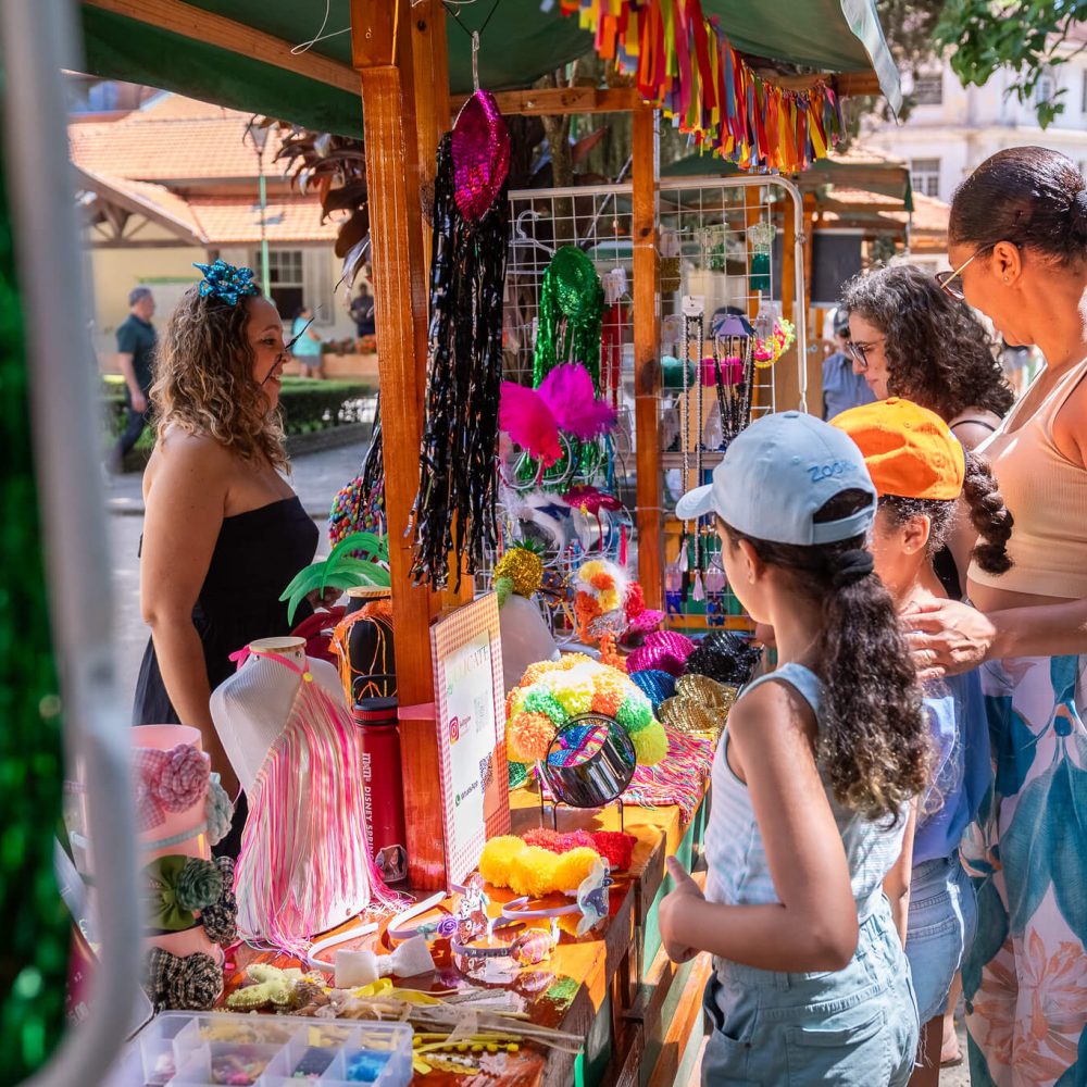 feirinha de artes no parque